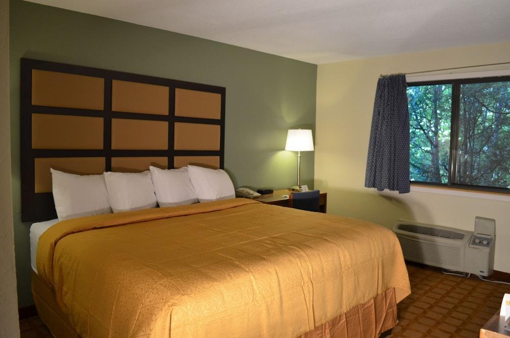 Quality Inn & Suites Marinette Exterior foto